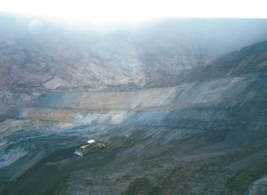 Obra Talude Mina Timbopeba - VALE